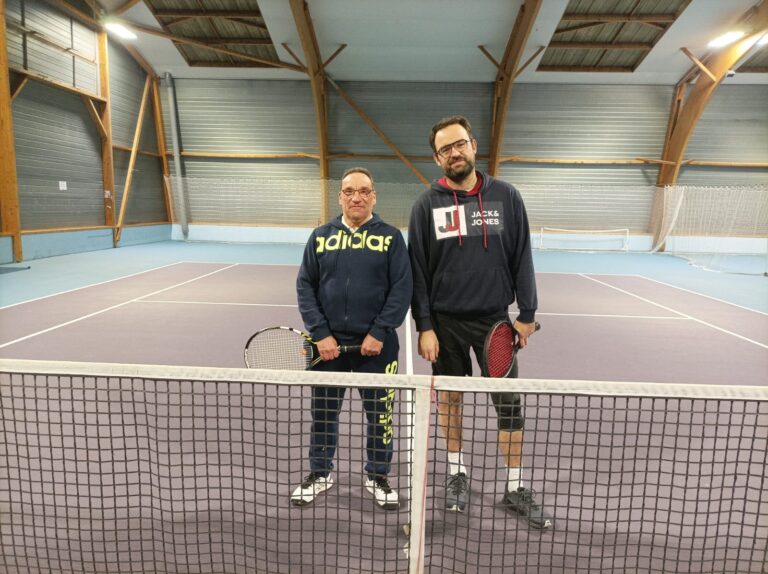 lors de la suite de notre tournoi interne, c'est Benjamin Foulon (30/5) qui s'est imposé face à Eric Routier (40) après un combat de 2h (6/4 6/4).