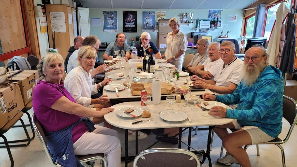 Repas des anciens